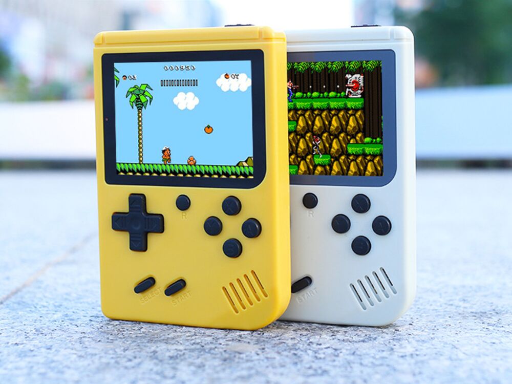 Handheld Retro Game Console with 400 Classical FC Games